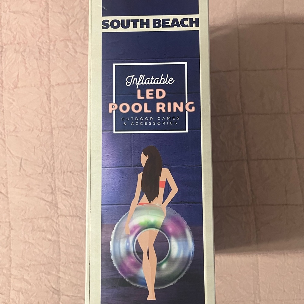 South Beach Inflatable Ring with LED Lights - Multicolor - Picture 6 of 8